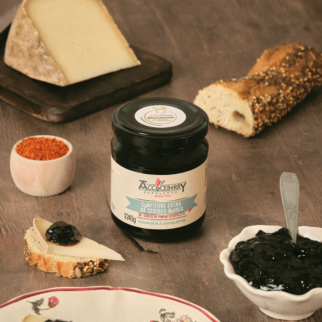 Confitures de cerises Noires au Piment d'Espelette